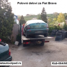 Fiat Brava auto sa cudnim stop svetlima